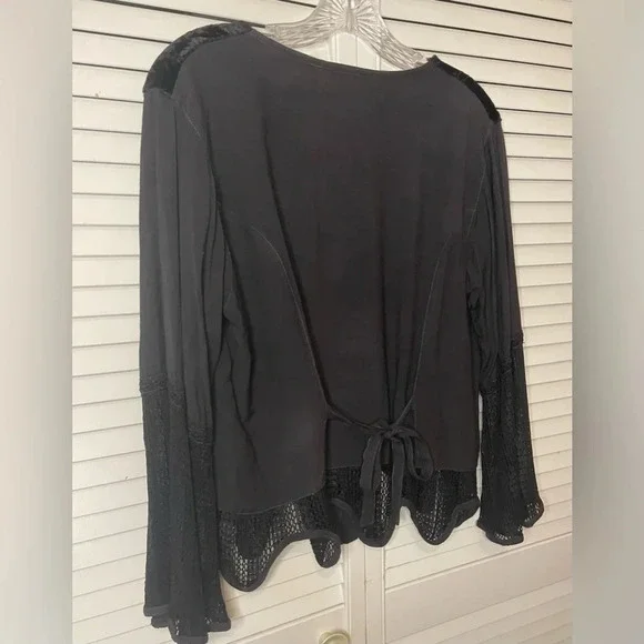 Black Long Sleeve Bell Sleeve Whimsigoth Moody Dark Boho Embroidered Fairy Witch - Picture 11 of 16